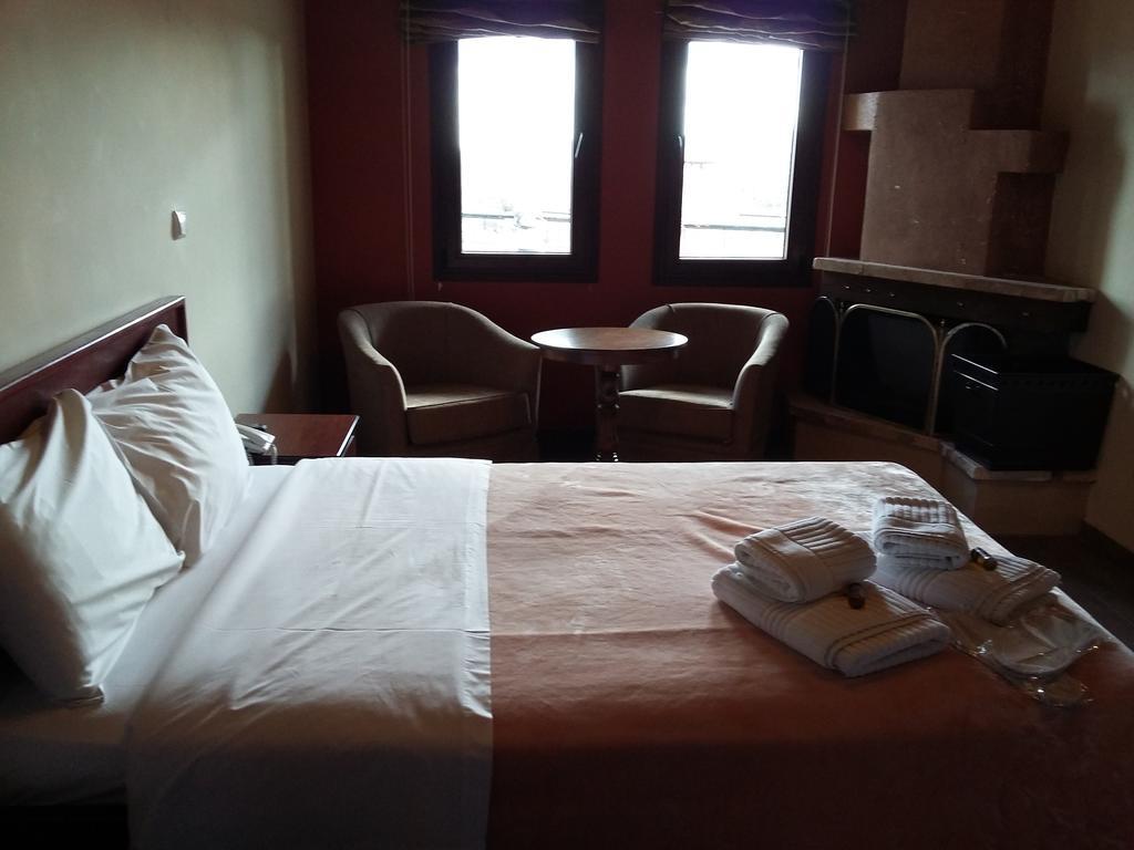 Voreas Hotel Káto Loutrákion 객실 사진