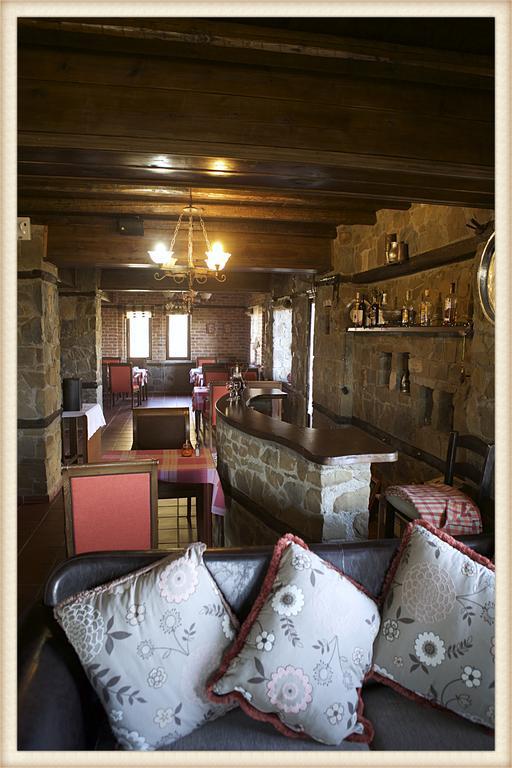 Voreas Hotel Káto Loutrákion 외부 사진