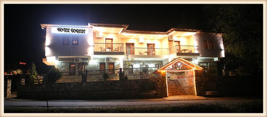 Voreas Hotel Káto Loutrákion 외부 사진