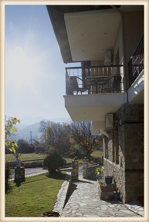 Voreas Hotel Káto Loutrákion 외부 사진