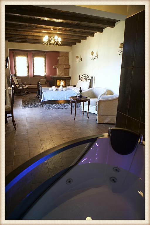 Voreas Hotel Káto Loutrákion 객실 사진